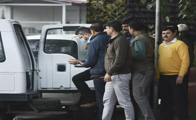 क्रिकेट मैच फिक्सिंग मामला : संजीव चावला से तिहाड़ में केवल 28 फरवरी तक होगी पूछताछ