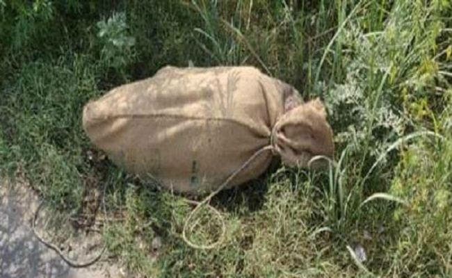 बोरे में बंद मिला शव हत्या की आशंका