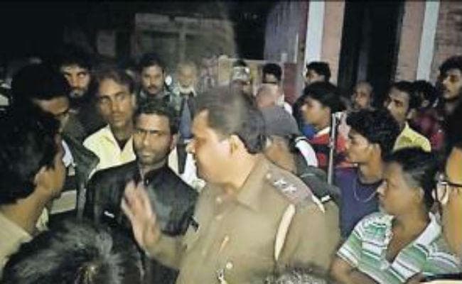 बैंक में रुपये जमा करने जा रही महिला की ट्रैक्टर ने रौदा, मौत