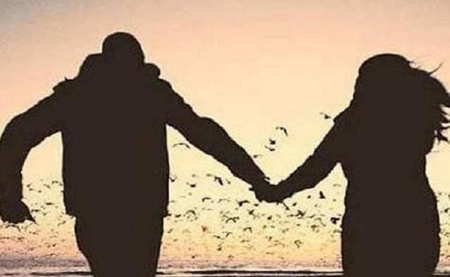 दो लाख नकदी और चार लाख के जेवरात लेकर बहनोई के साथ तीन बच्चे की मां फरार