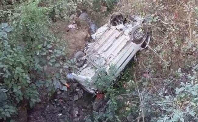 Jammu and Kashmir : कठुआ में 300 फुट गहरी खाई में गिरी कार, 9 लोगों की मौत, पांच घायल