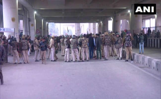 शाहीन बाग में सड़क खुली तो जाफराबाद में जुटे प्रदर्शनकारी, भीम आर्मी ने किया भारत बंद का एलान