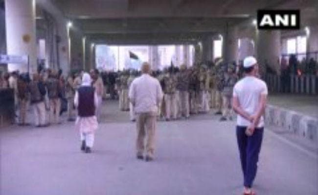 Bharat Bandh Announced by Bhim Army: भीम आर्मी का प्रदर्शन जारी, सीलमपुर रोड किया बंद, यूपी पुलिस अलर्ट