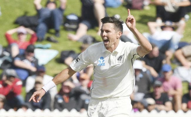 बोल्‍ट की रणनीति में फंस गये कोहली, पहले टेस्‍ट में भारत की हालत खराब