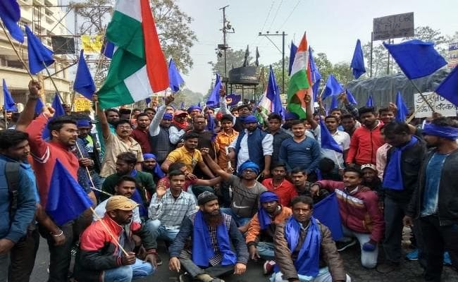 भारत बंद के दौरान हजारीबाग में लगे केंद्र सरकार के खिलाफ नारे, सड़क जाम कर काटा बवाल