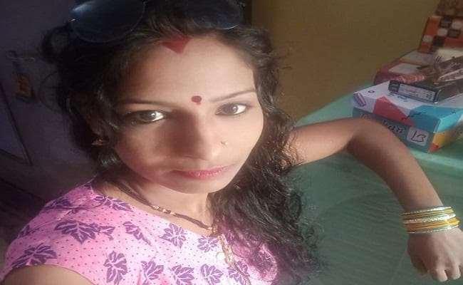 पति को किया कॉल, लिखा सुसाइड नोट और फंदे से लटक गयी पूजा