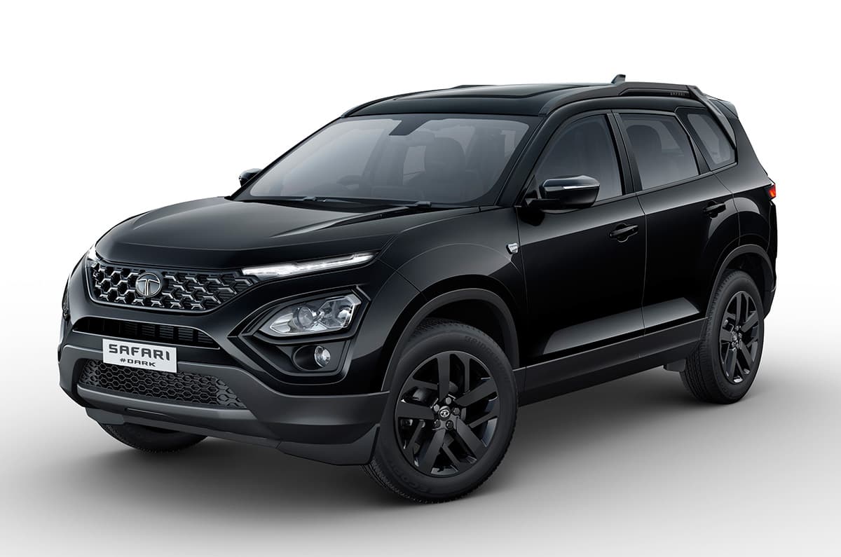 20 लाख रुपये में कितनी दमदार है Tata Safari Dark Edition?