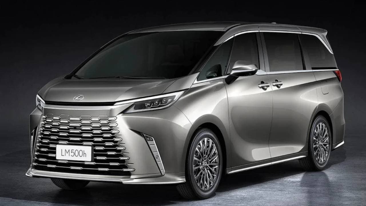 लेक्सस एलएम अल्ट्रा-लग्जरी वैन भारत में पहली बार की गई पेश, बुकिंग शुरू