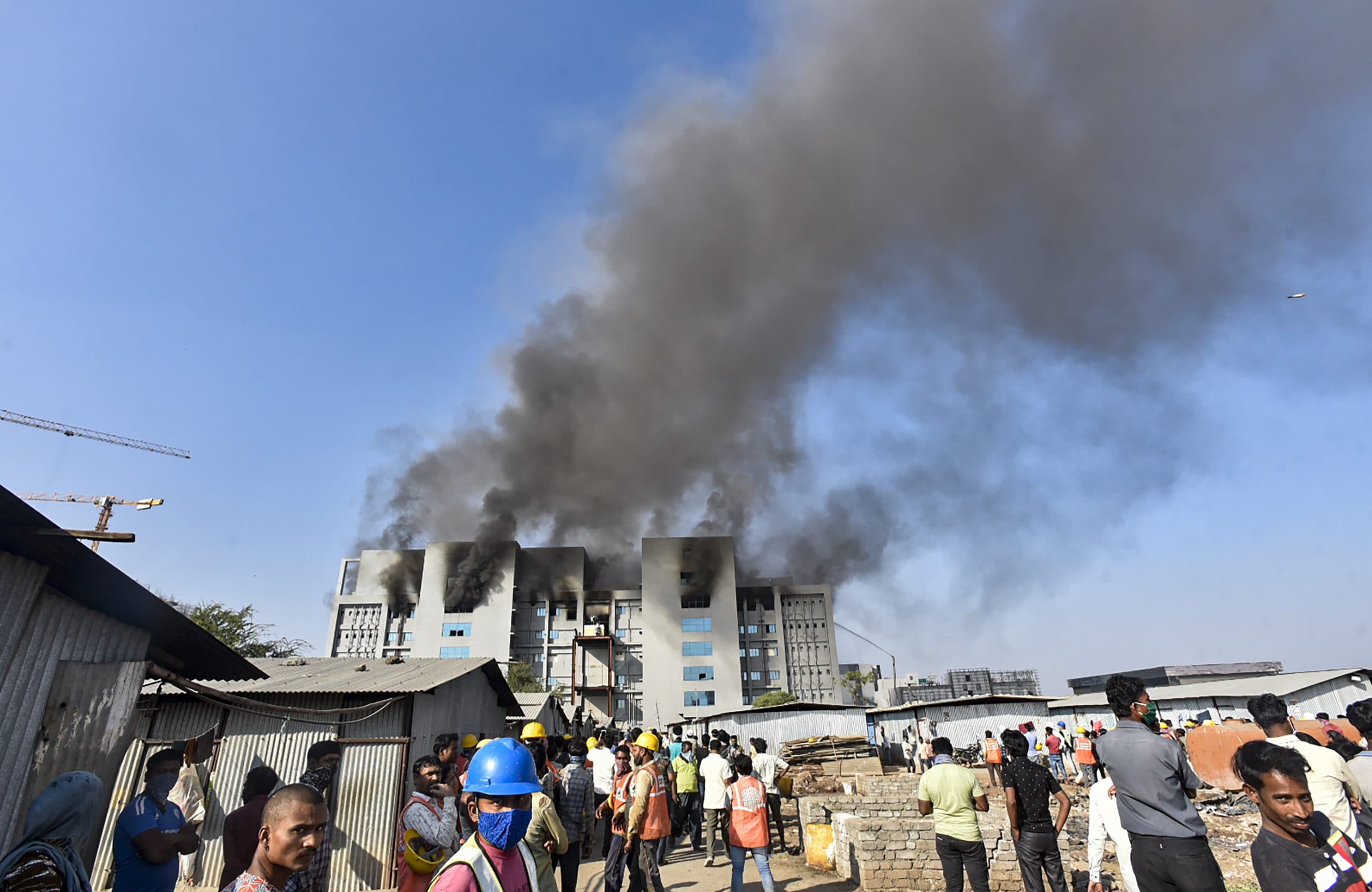 Serum Institute Fire Update : हादसे में जान गंवाने वालों के परिजन को सीरम इंस्टीट्यूट देगी 25 लाख रुपये का मुआवजा