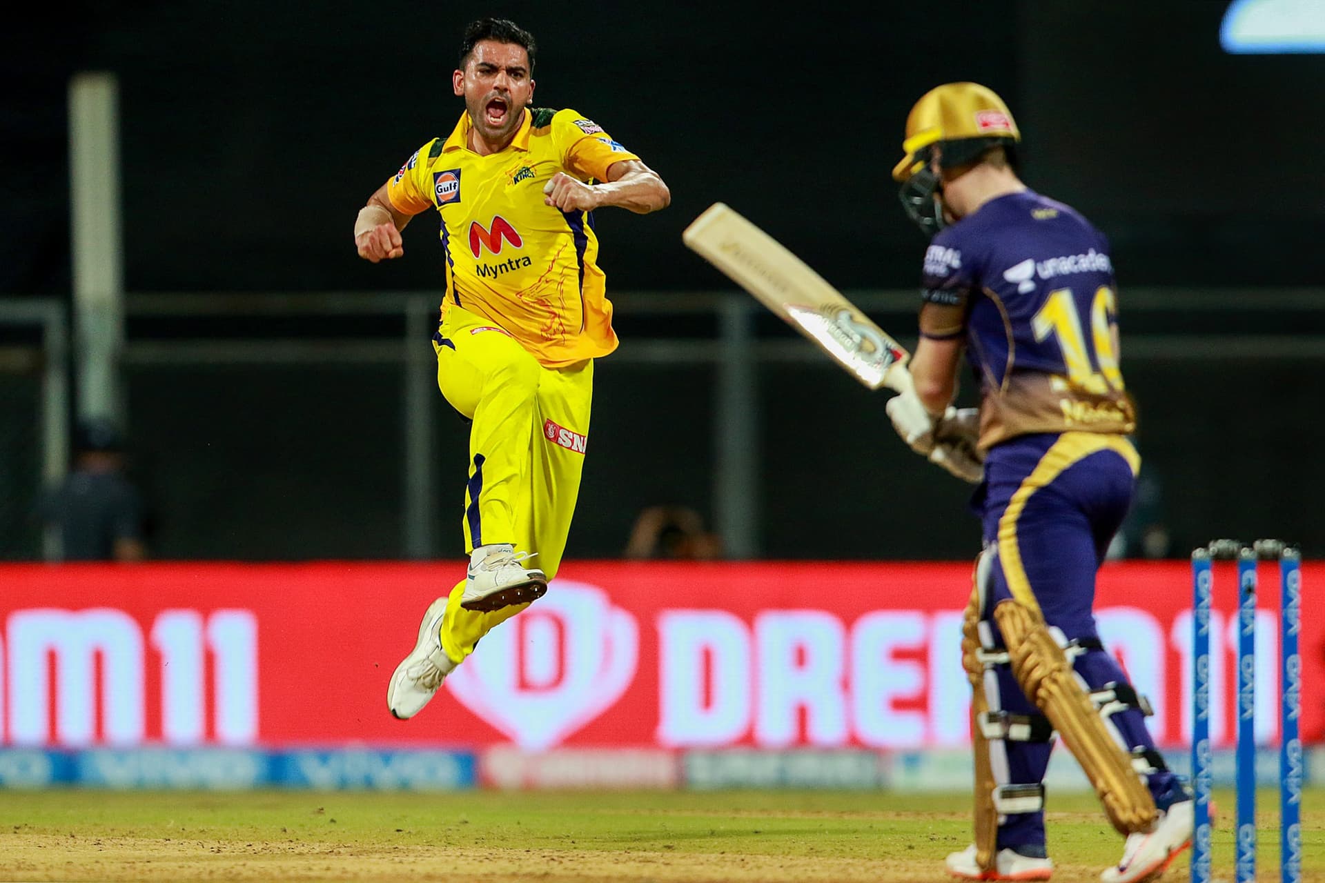 VIVO IPL 2021 CSK vs KKR Live Score Streaming : चेन्नई ने रोमांचक मुकाबले में कोलकाता को 18 रन से हराया