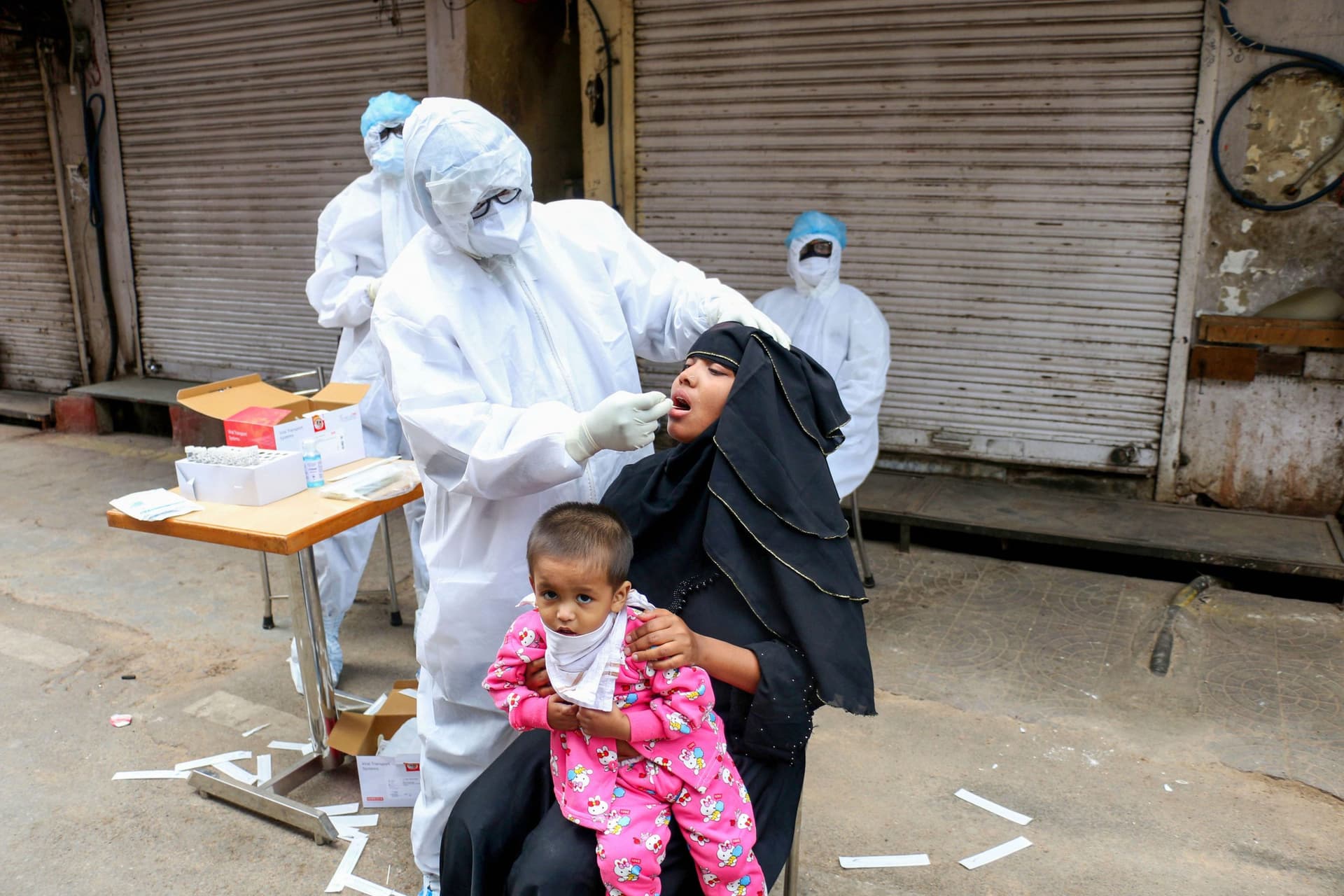 Coronavirus Update : दिल्‍ली में कोरोना के 92 नये मामले, एक की मौत, संक्रमितों की संख्‍या 2 हजार के पार