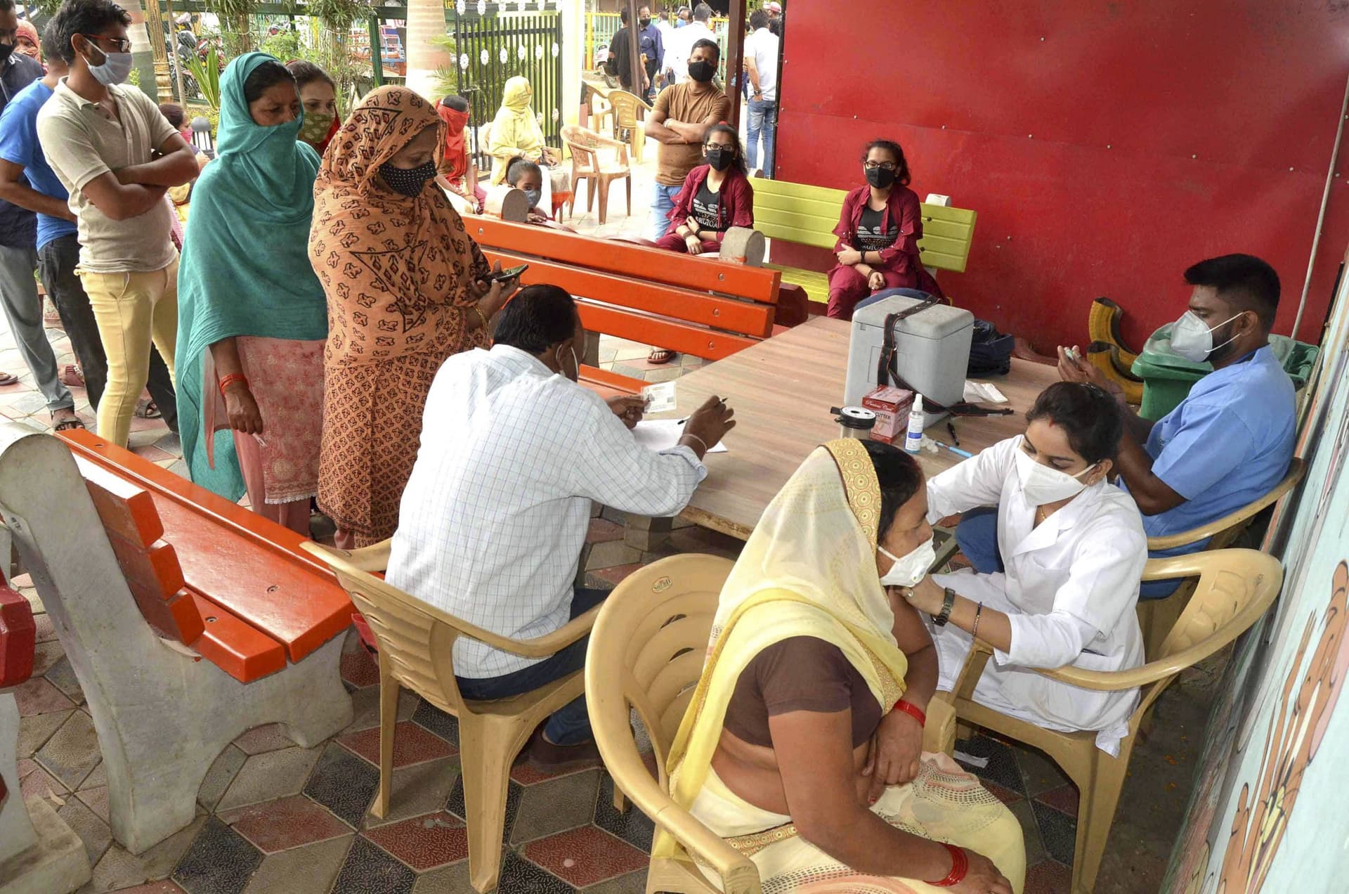 सावधान! देश में डेल्टा प्लस के 20 मरीज, पूरा विश्व कोरोना वायरस के इस वैरिएंट से है भयभीत, जानें क्यों है खतरा...