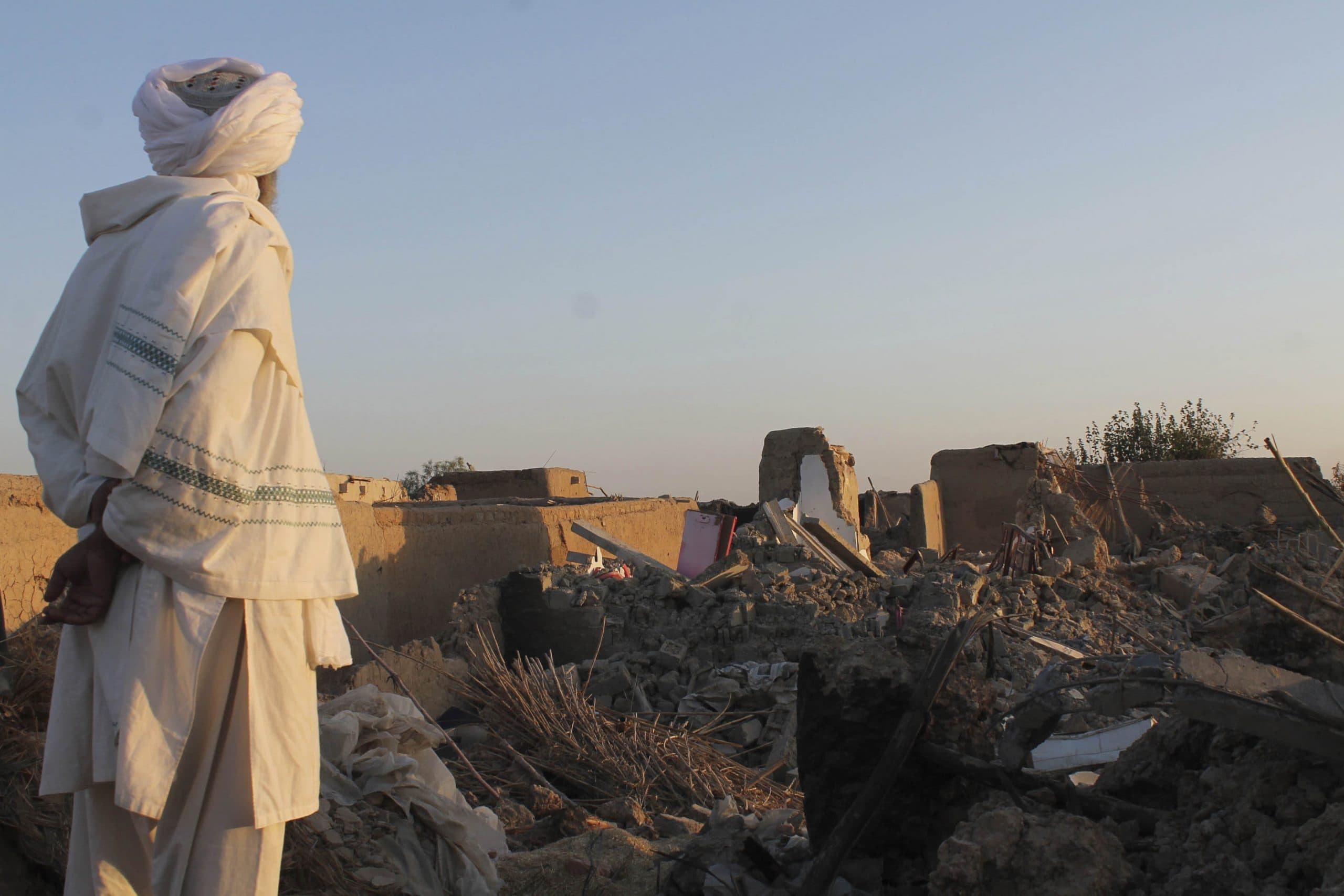 अमरुल्ला सालेह की तालिबान को चेतावनी, कहा- लड़ने को सेना तैयार, एक इंच भी नहीं देंगे जमीन