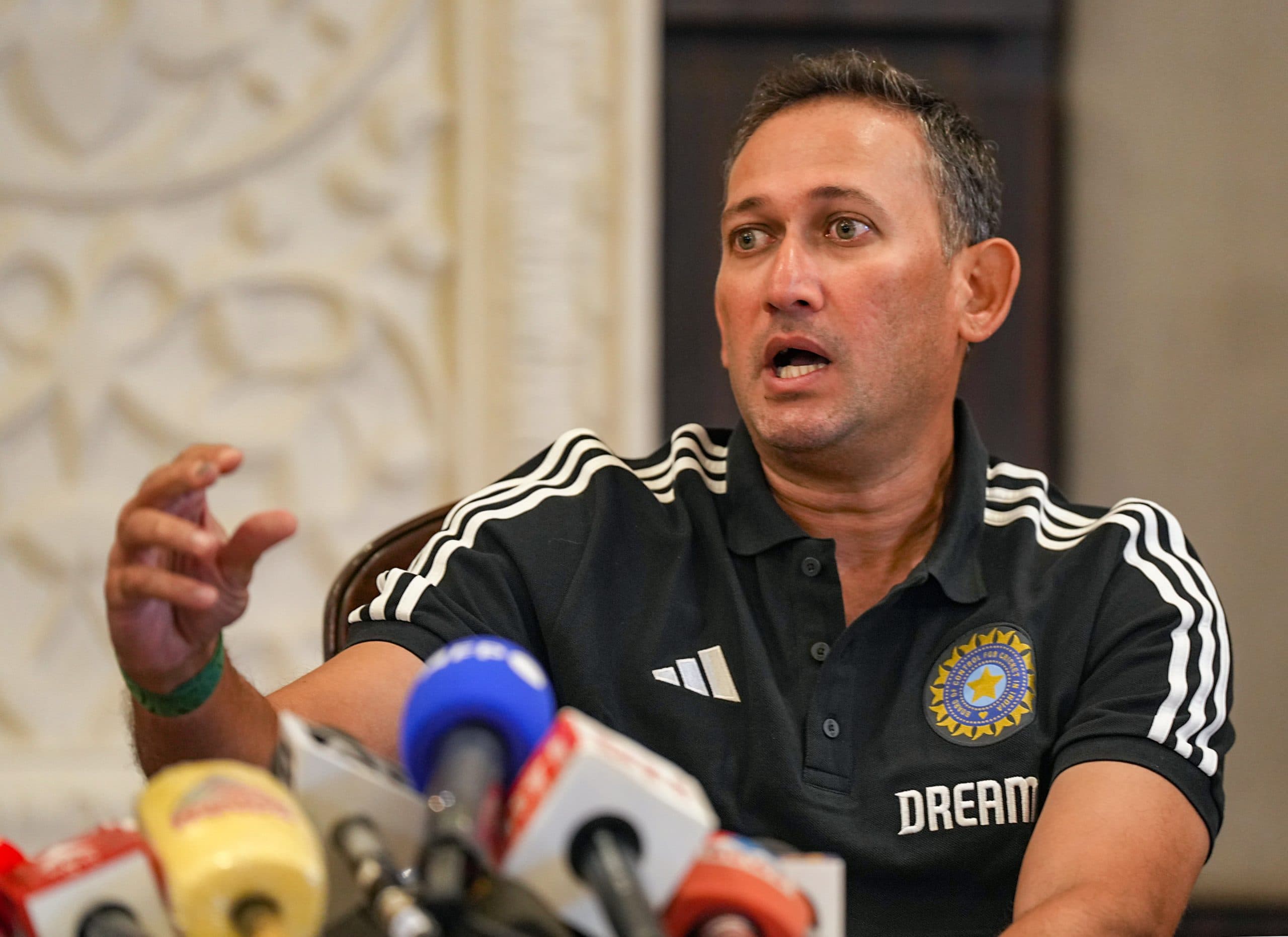 शिखर धवन के लिए बंद हुए टीम इंडिया के दरवाजे! चीफ सेलेक्टर अजीत अगरकर ने दिए संकेत