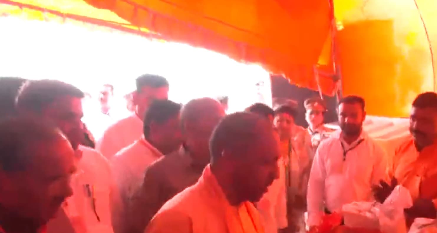 यूपी के 21 जिलों के 721 गांव बाढ़ से प्रभावित ,  मुख्यमंत्री योगी आदित्यनाथ ने किया हवाई सर्वेक्षण