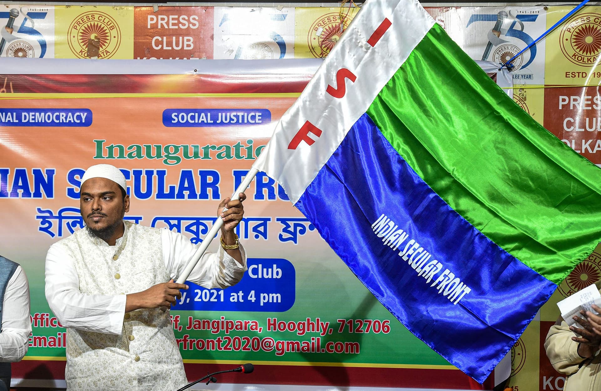 ममता बनर्जी पर पीरजादा अब्बास सिद्दीकी का बड़ा हमला, बोले- दीदी ही भाजपा हैं, लोगों को बांटने की कोशिश कर रही हैं