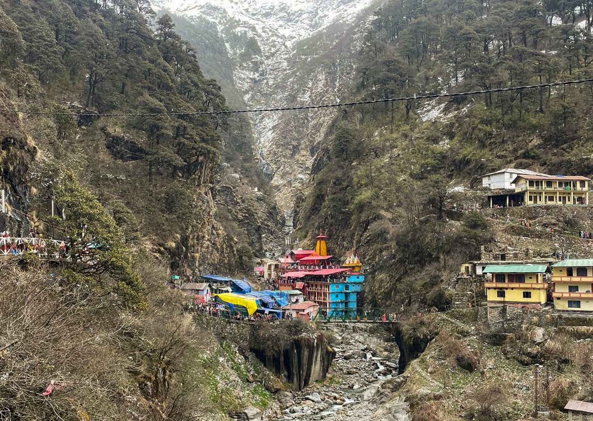 चारधाम यात्रा के दौरान क्यों हो रही है मौत ? पहले दिन दो लोगों की गयी जान