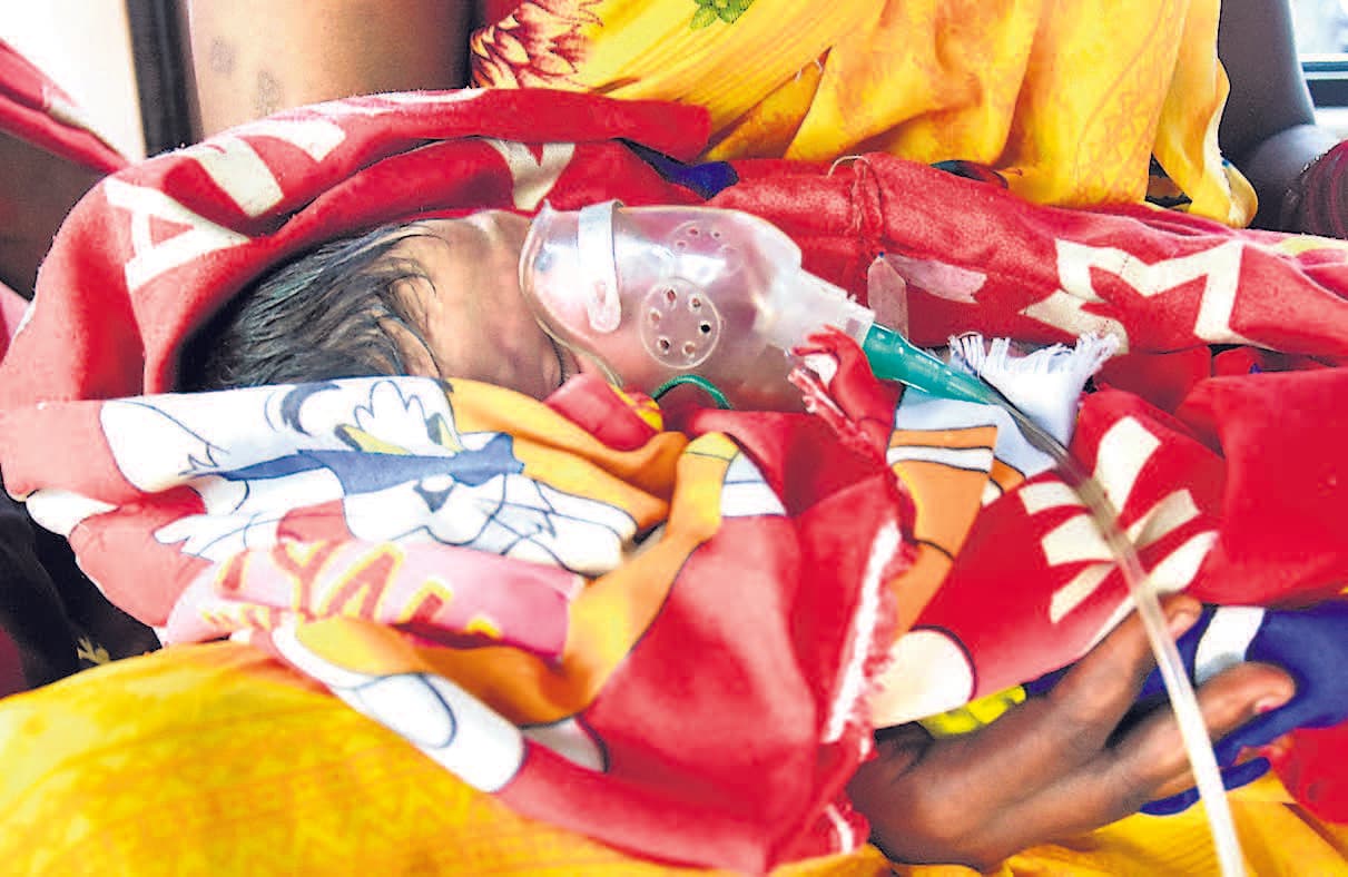 बिहार में वायरल बुखार, निमोनिया का प्रकोप जारी, बच्ची की मौत, 445 बच्चे पहुंचे इलाज कराने, 11 भर्ती