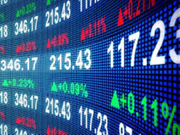 Stock Market: शेयर बाजार में उतार-चढ़ाव, लाल निशान में Sensex और Nifty, जानिए आज किन शेयरों के भाव चढ़े