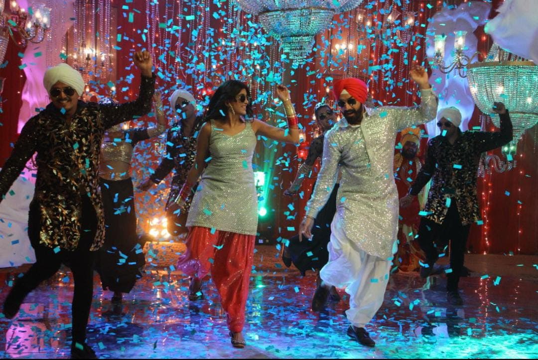 New Year Eve Celebration 2021: टीवी और ऑनलाइन पर यहां होंगे न्यू ईयर इव के खास जश्न... इस तरह से होगा 2021 का वेलकम