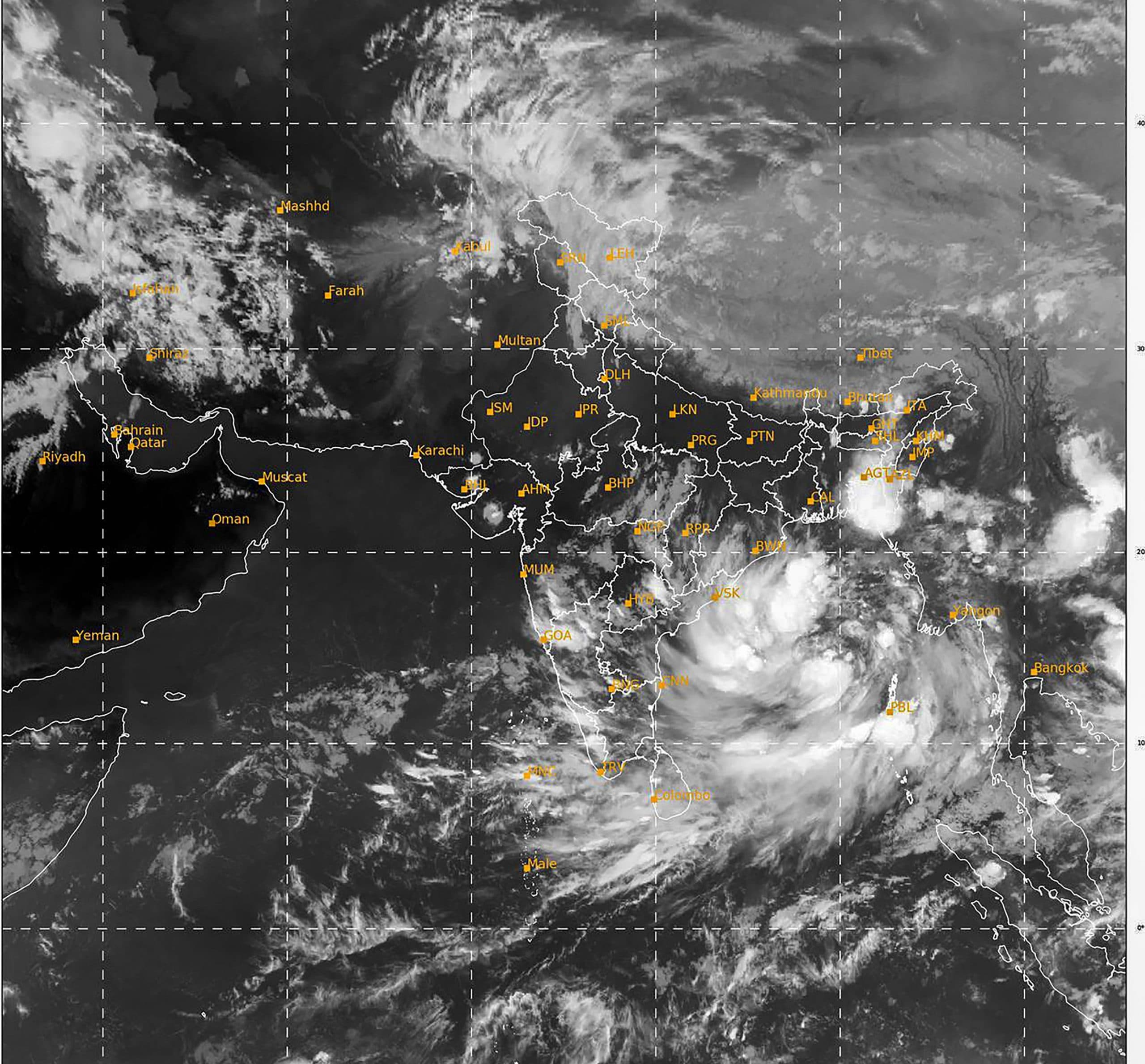 Cyclone Yaas Tracker : Tauktae और Amphan से ज्यादा खतरनाक है यास ? जानें लैंडफॉल करते वक्त कितनी रहेगी हवा की गति