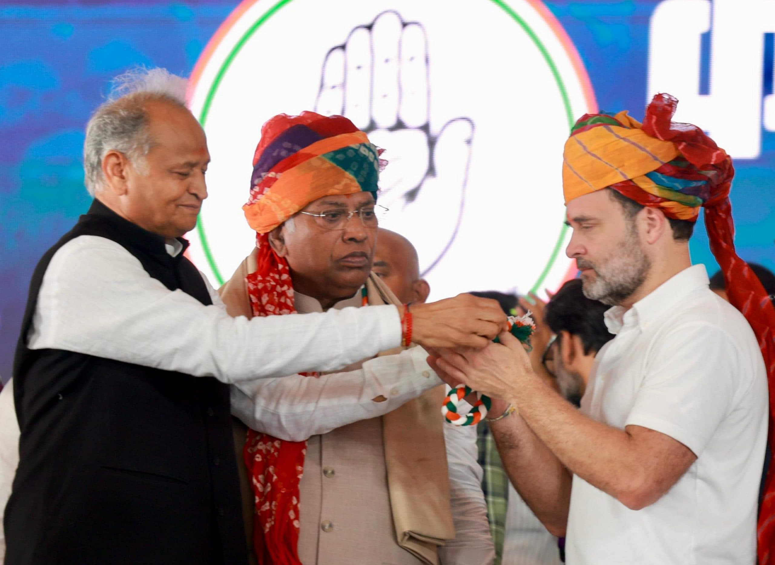 राजस्थान चुनाव के लिए कांग्रेस ने कसी कमर! राहुल गांधी ने सरकार को घेरा, खरगे ने बताया कैसे होगी तैयारी