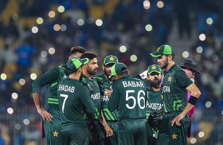World Cup 2023: अब भी सेमीफाइनल में पहुंच सकता है पाकिस्तान? 2019 में भी हुआ था ऐसा, समझें समीकरण