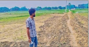 सीवान के ग्रामीणों ने दिखाया जज्बा, सरकार ने नहीं बनायी तो आपसी सहयोग से खुद बना डाली सड़क