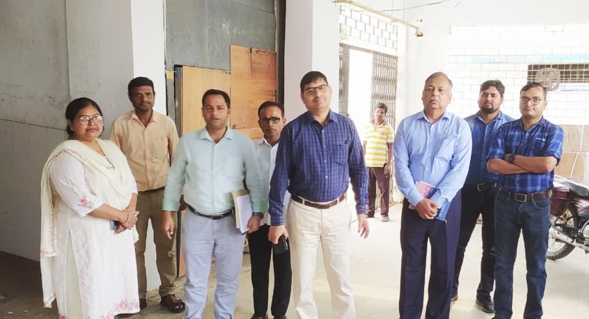 Pre flood preparation: बाढ़ को लेकर सांप डसने की दवाइयों समेत अन्य जीवन रक्षक दवाओं का किया गया भंडारण