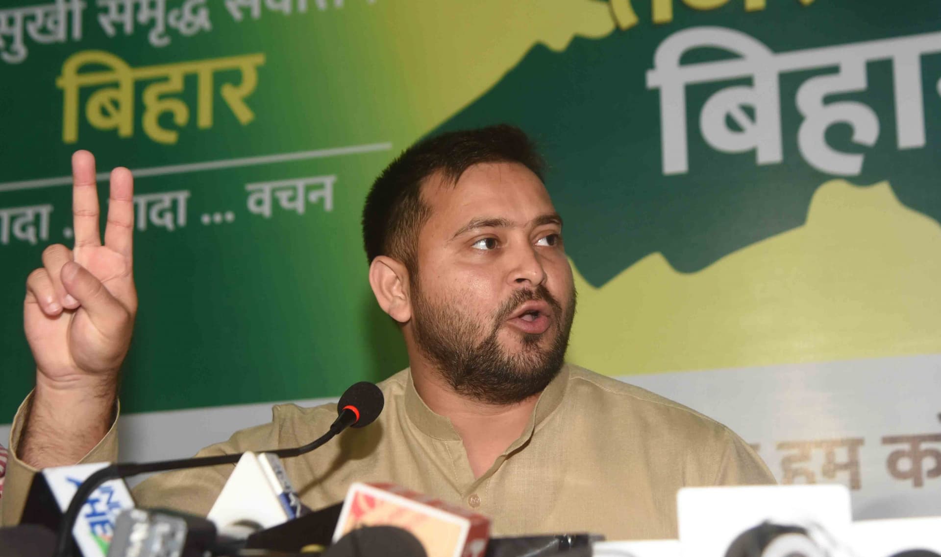 Bihar Chunav 2020: ‘जंगलराज के युवराज’ पर तेजस्वी का पलटवार, कहा- आप PM हैं, कुछ भी बोल सकते हैं