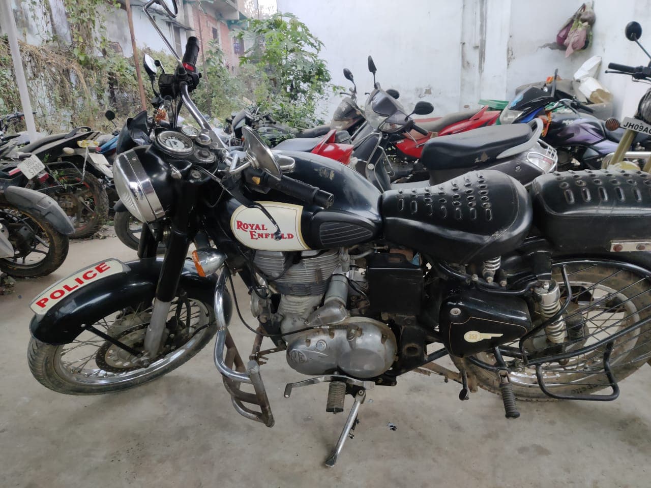 5 साल पहले पटना से चोरी बुलेट को चला रहा था झारखंड पुलिस का दारोगा, जानिए- कैसे हुआ खुलासा, क्या हुआ एक्शन