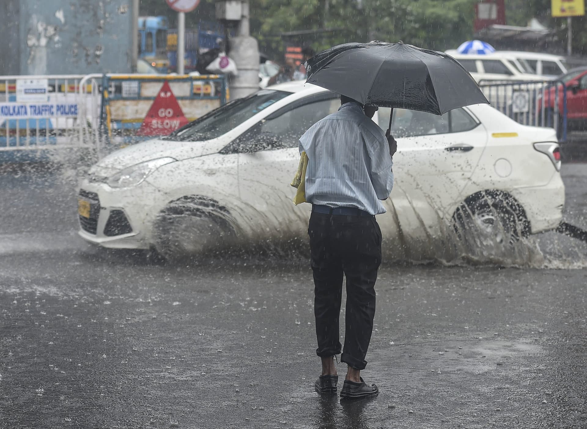 Weather Forecast Update: महाराष्ट्र में भारी बारिश की चेतावनी, जानें अन्‍य राज्यों के मौसम का हाल