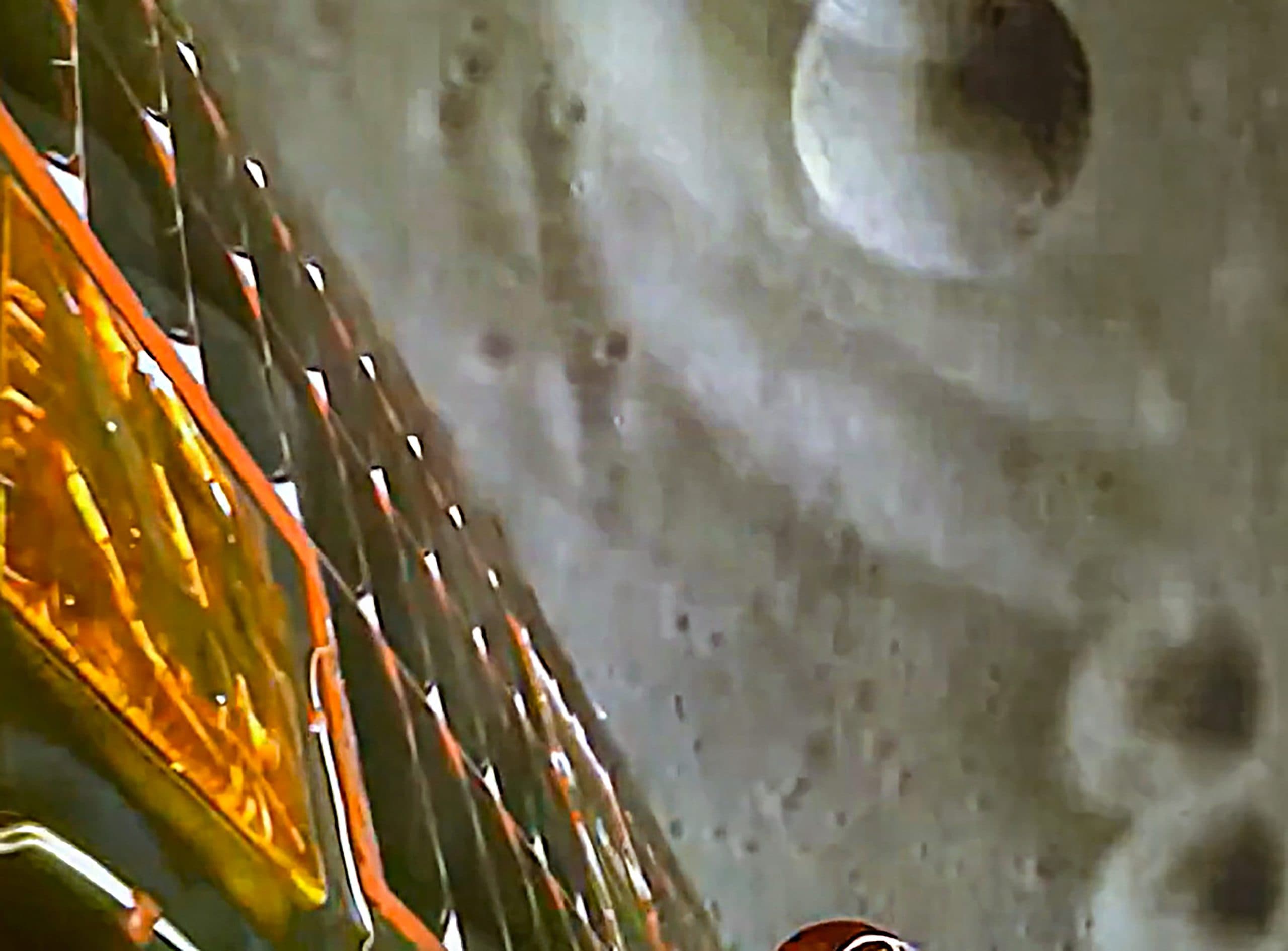 Chandrayaan-3: चांद पर शिव-शक्ति पॉइंट के आसपास घूम रहा रोवर, जानें क्या है चुनौती और 14 दिन के बाद होगा क्या