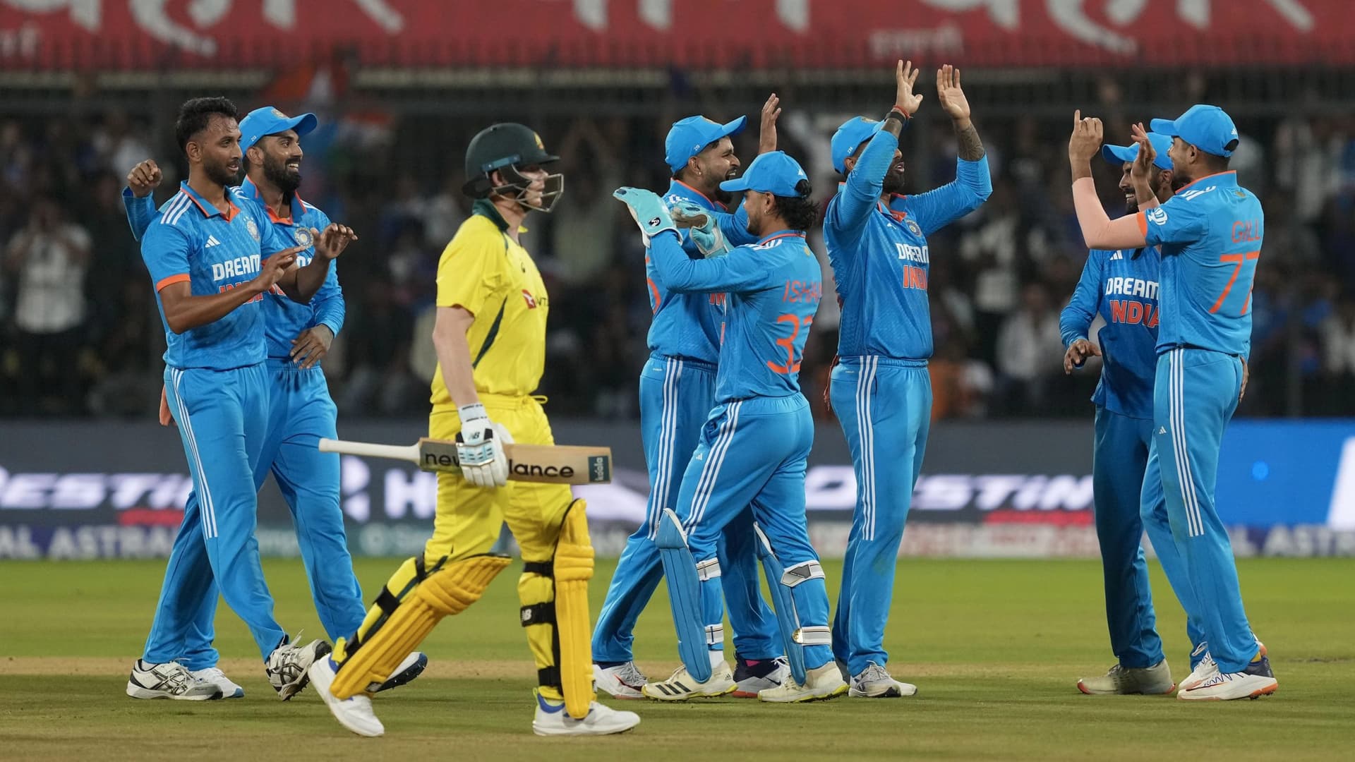 World Cup 2023: सुनील गावस्कर ने ऑस्ट्रेलिया के खिलाफ चुनी प्लेइंग XI, ये स्टार खिलाड़ी बाहर