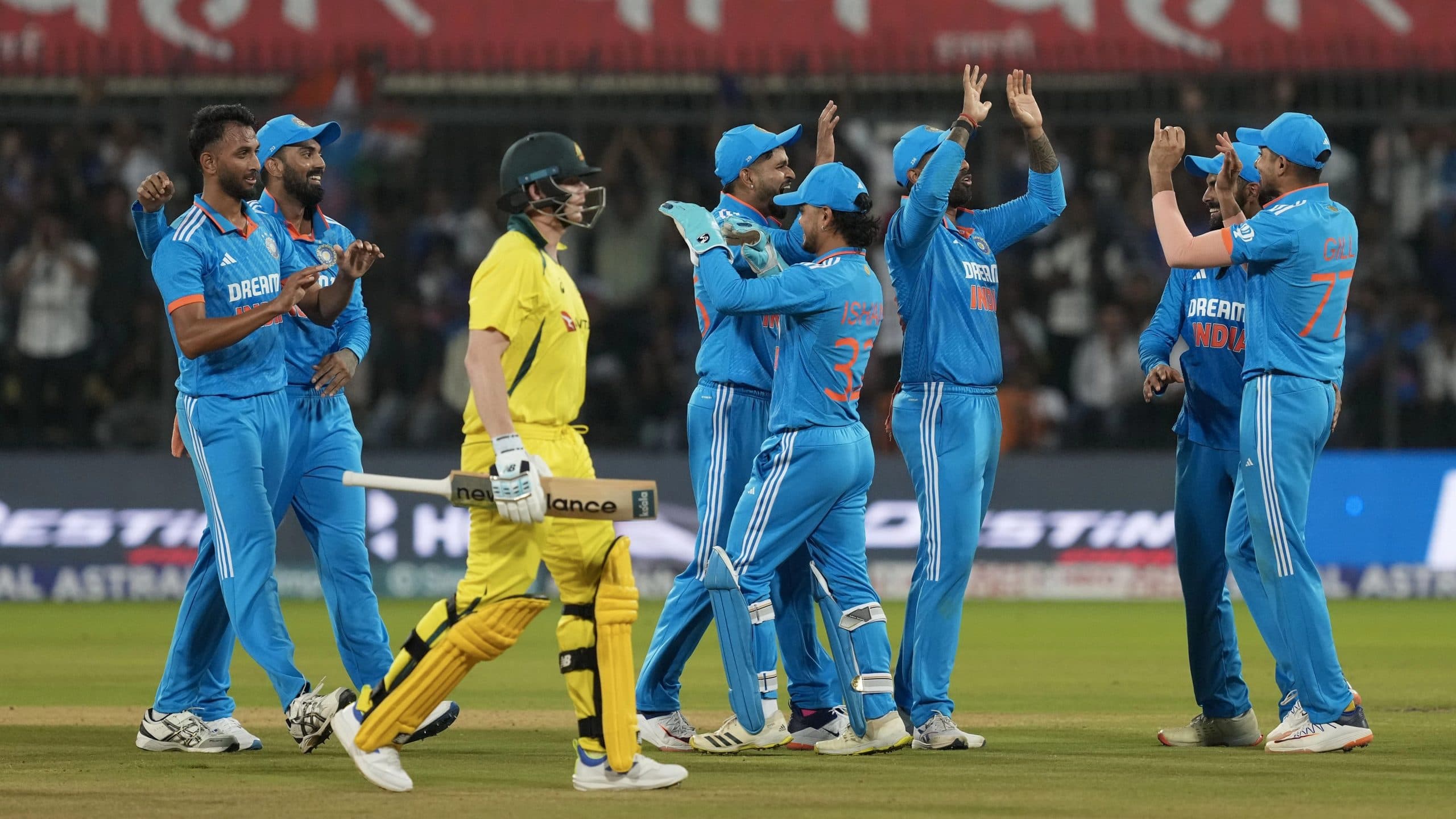 World Cup 2023: सुनील गावस्कर ने ऑस्ट्रेलिया के खिलाफ चुनी प्लेइंग XI, ये स्टार खिलाड़ी बाहर