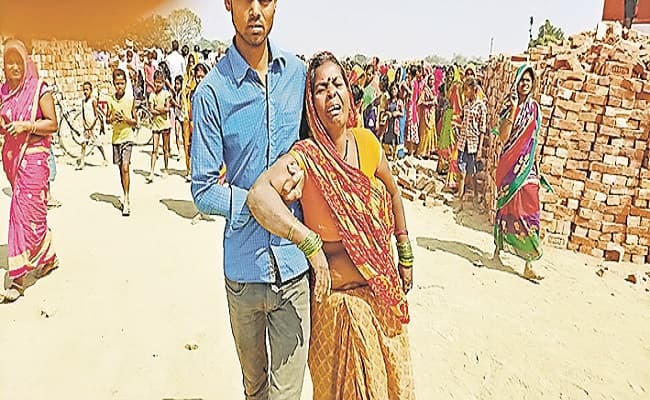 बिहार के मधेपुरा में मौत बनकर मजदूरों पर गिरी  ईंट भट्ठे की दीवार, मातम में बदल गयी होली की खुशी