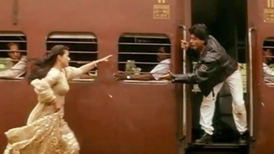 DDLJ ने पूरे किये 25 साल, Twitter पर ट्रेंड हुआ स्पेशल इमोजी