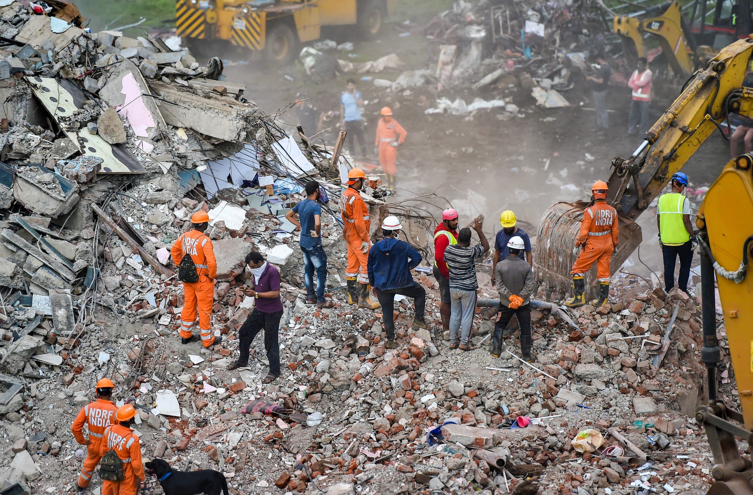 रायगढ़ बिल्डिंग हादसा: राज्य सरकार ने की मुआवजे की घोषणा, दोषियों पर कड़ी कार्रवाई का दिया भरोसा