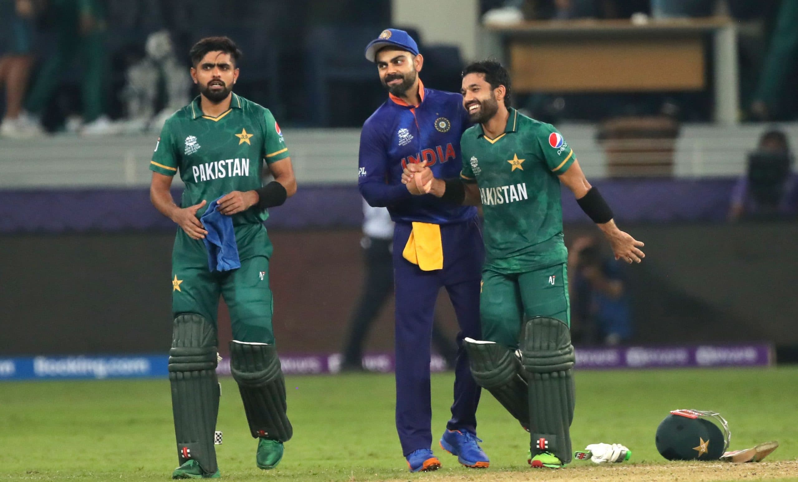 IND v PAK: पाक से हार के बाद पत्रकार के इस सवाल पर भड़क गये कप्तान विराट कोहली, वीडियो वायरल