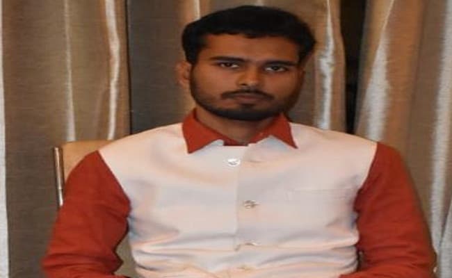 वैक्सिन के एंटीडोड के लिए शरीर दान करने का किया ऐलान, सीएचसी अधीक्षक को पत्र लिखकर छात्रनेता की पेशकश