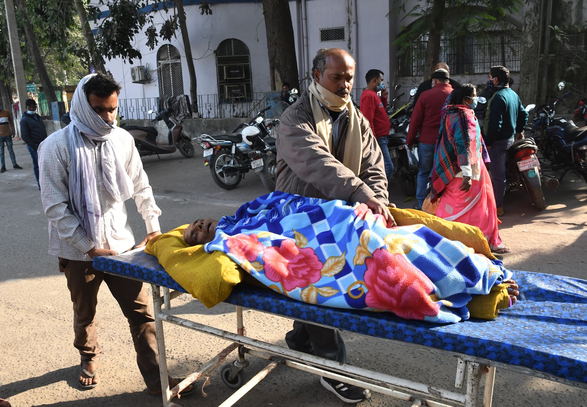 Bihar: पावापुरी मेडिकल कॉलेज में दूसरे दिन भी काम ठप, पिटाई से नाराज डॉक्टर हैं हड़ताल पर