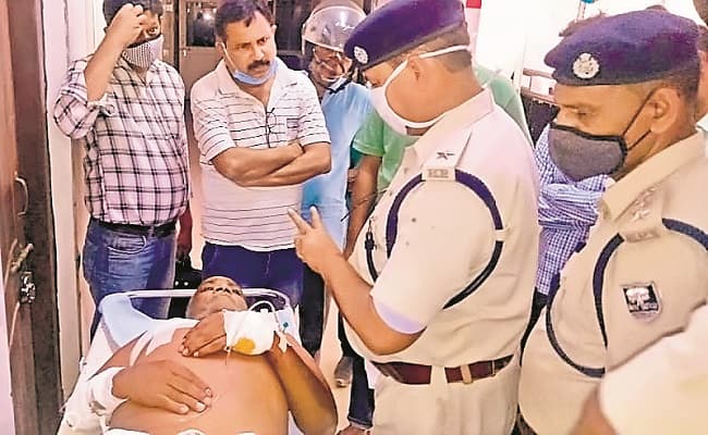 बिहार में कांग्रेस नेता के भाई पर ताबड़तोड़ फायरिंग, हालत नाजुक, CCTV कैमरे में कैद हुई पूरी वारदात