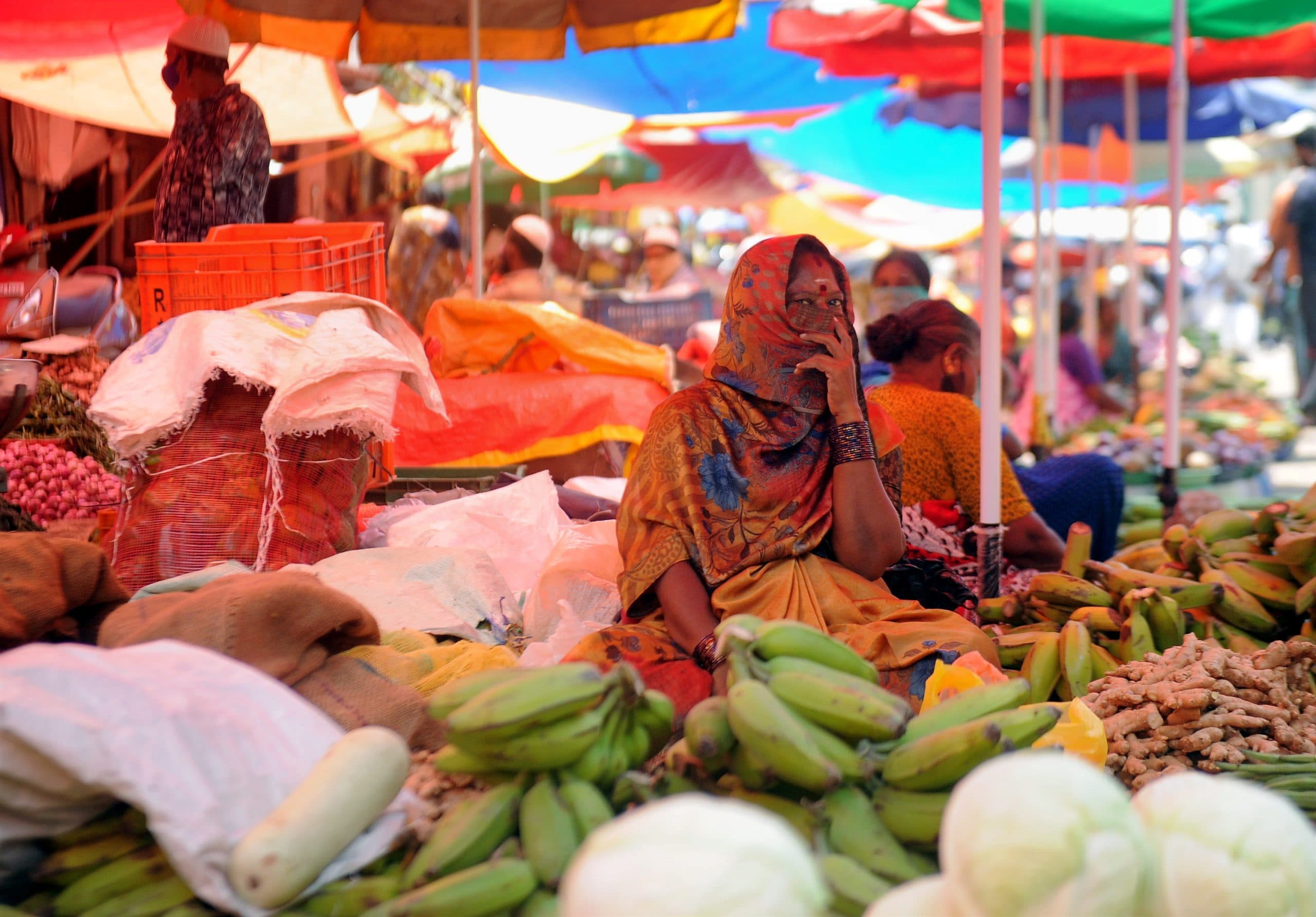 Coronavirus Updates: डरा रहे हैं कोरोना के आंकड़े, पिछले 24 घंटे में 3,377 नये केस, 60 लोगों की और मौत