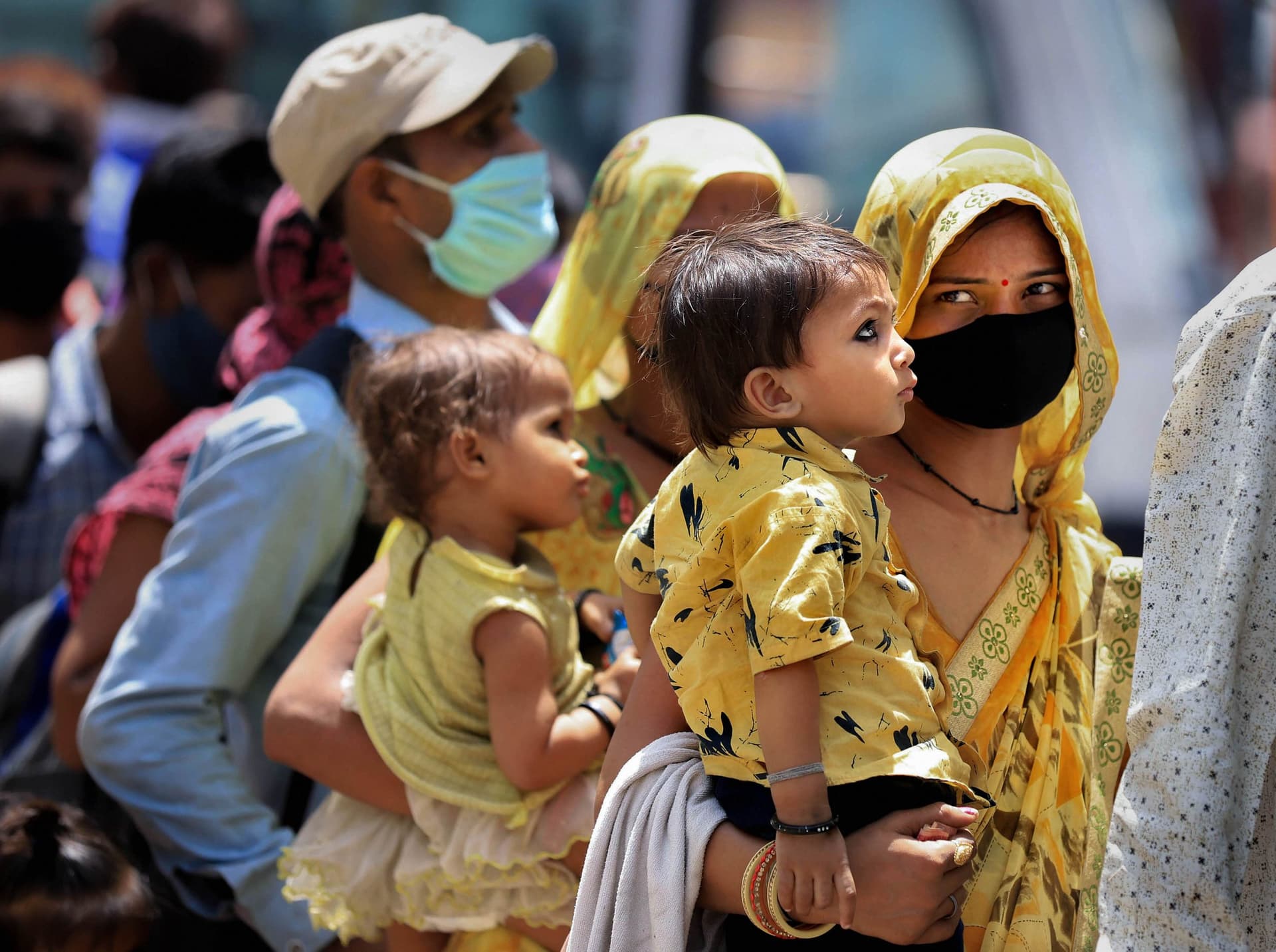 Coronavirus in India : यहां फिर से लागू किया गया लॉकडाउन, देश में पिछले 24 घंटों में सर्वाधिक 410 मौत, 19,906 नए मामले