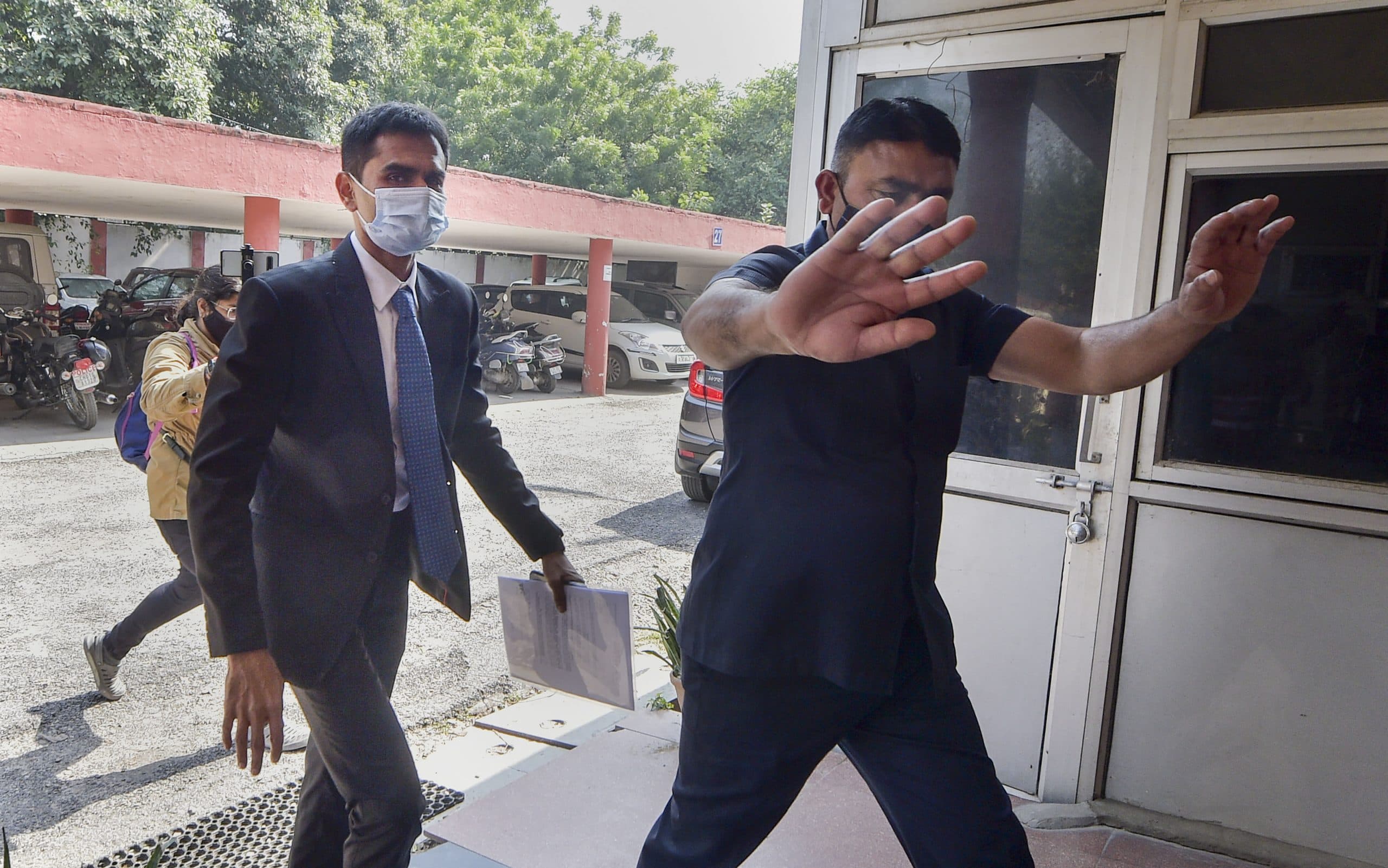 समीर वानखेड़े को बंबई हाई कोर्ट से मिली राहत, मुंबई पुलिस गिरफ्तारी से तीन दिन पहले देगी सूचना