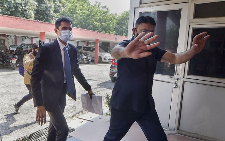 समीर वानखेड़े को बंबई हाई कोर्ट से मिली राहत, मुंबई पुलिस गिरफ्तारी से तीन दिन पहले देगी सूचना