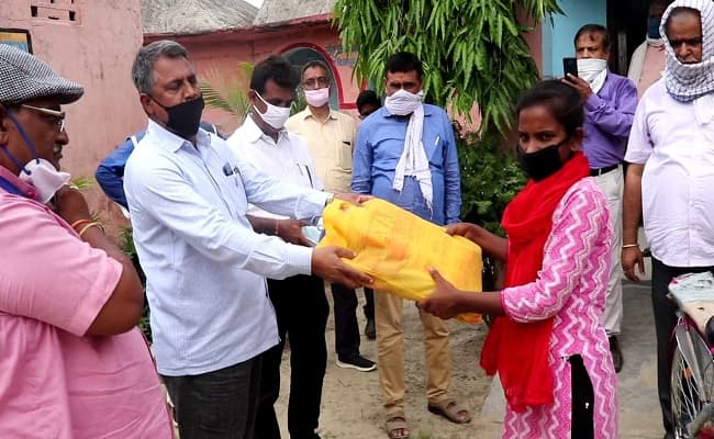 पढ़ाई छोड़ देने वाली ज्योति का शिक्षा विभाग ने 9वीं कक्षा में कराया नामांकन