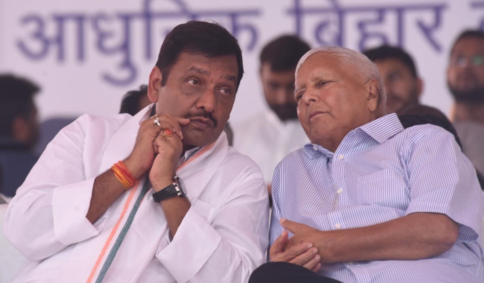 तेजस्वी यादव के आवास पर ही ठहरेंगे कांग्रेस विधायक, अखिलेश सिंह ने कर ली सेटिंग