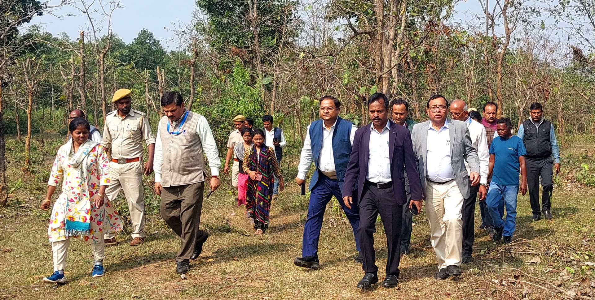 झारखंड : सेंट्रल सिल्क बोर्ड के सचिव ने किया कोल्हान का दौरा, तसर की घटती उपज पर चिंता जतायी