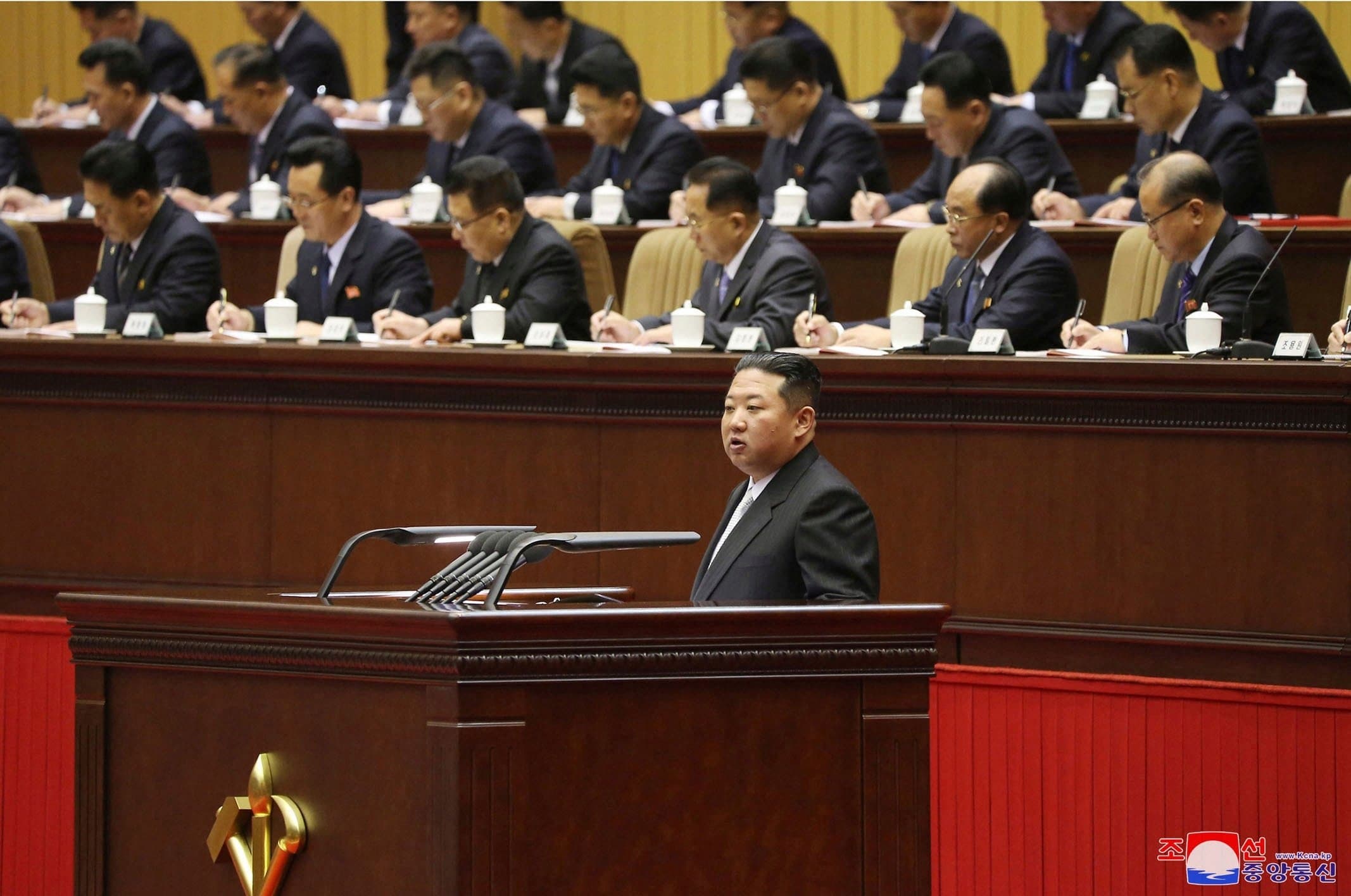 आखिर किम जोंग उन के मन में है क्या ? उत्तर कोरिया ने जापान सागर में मिसाइल दागी